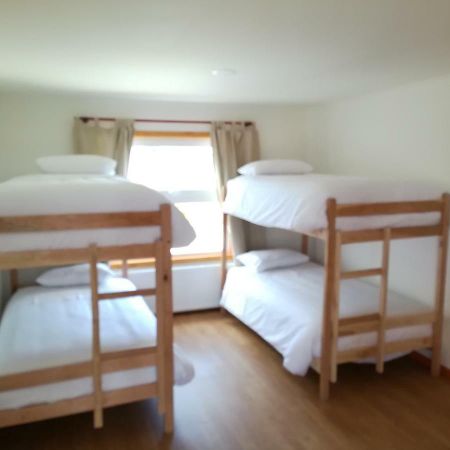 פורטו נטאלס Hostal Camino De Santiago מראה חיצוני תמונה